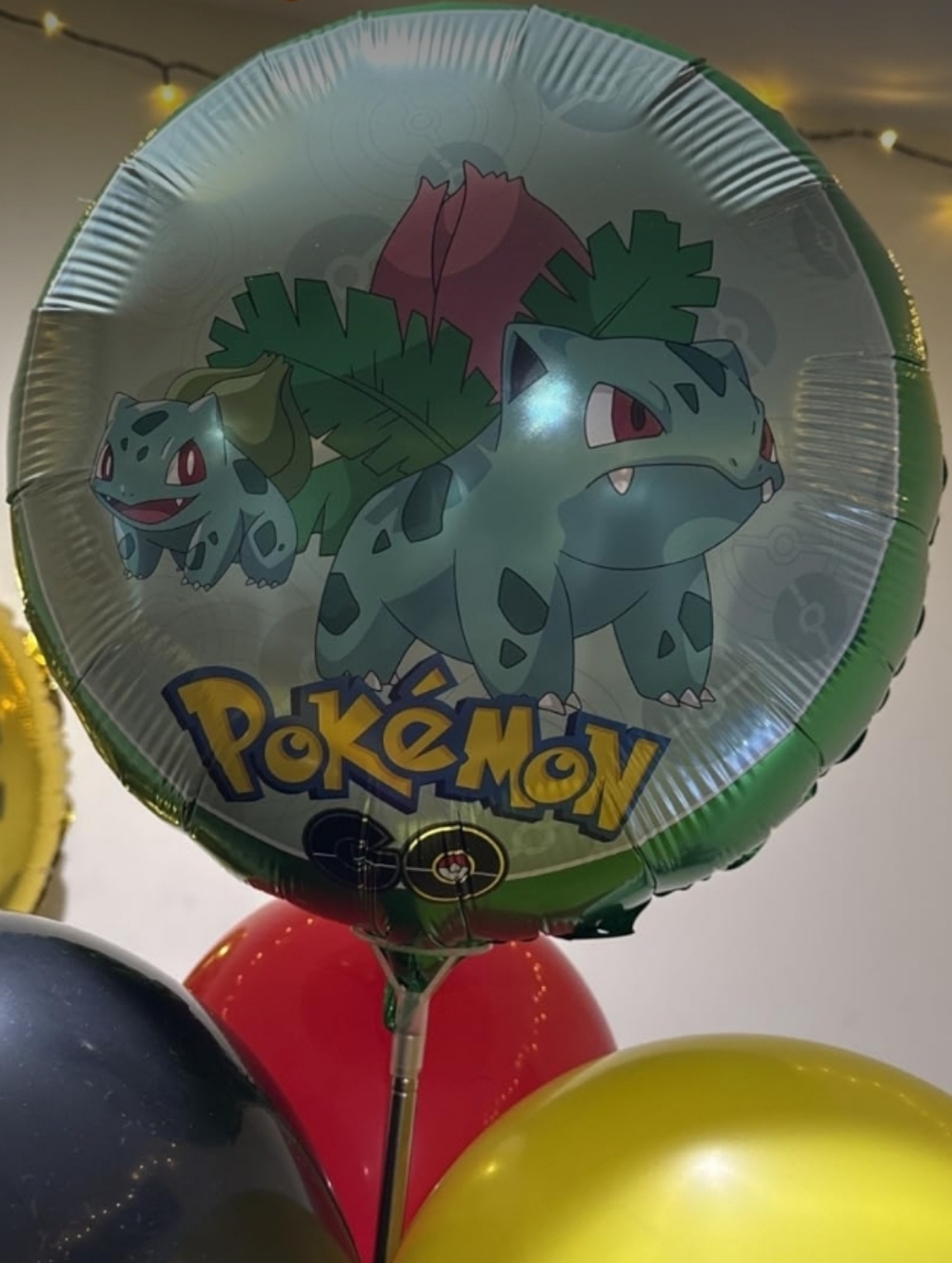 Pokemon Ivysaur Foil Balloon